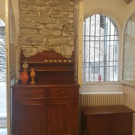 아파트 Historic House